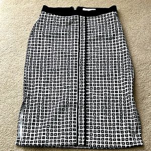 Cute Reed Skirt- Black and White size small